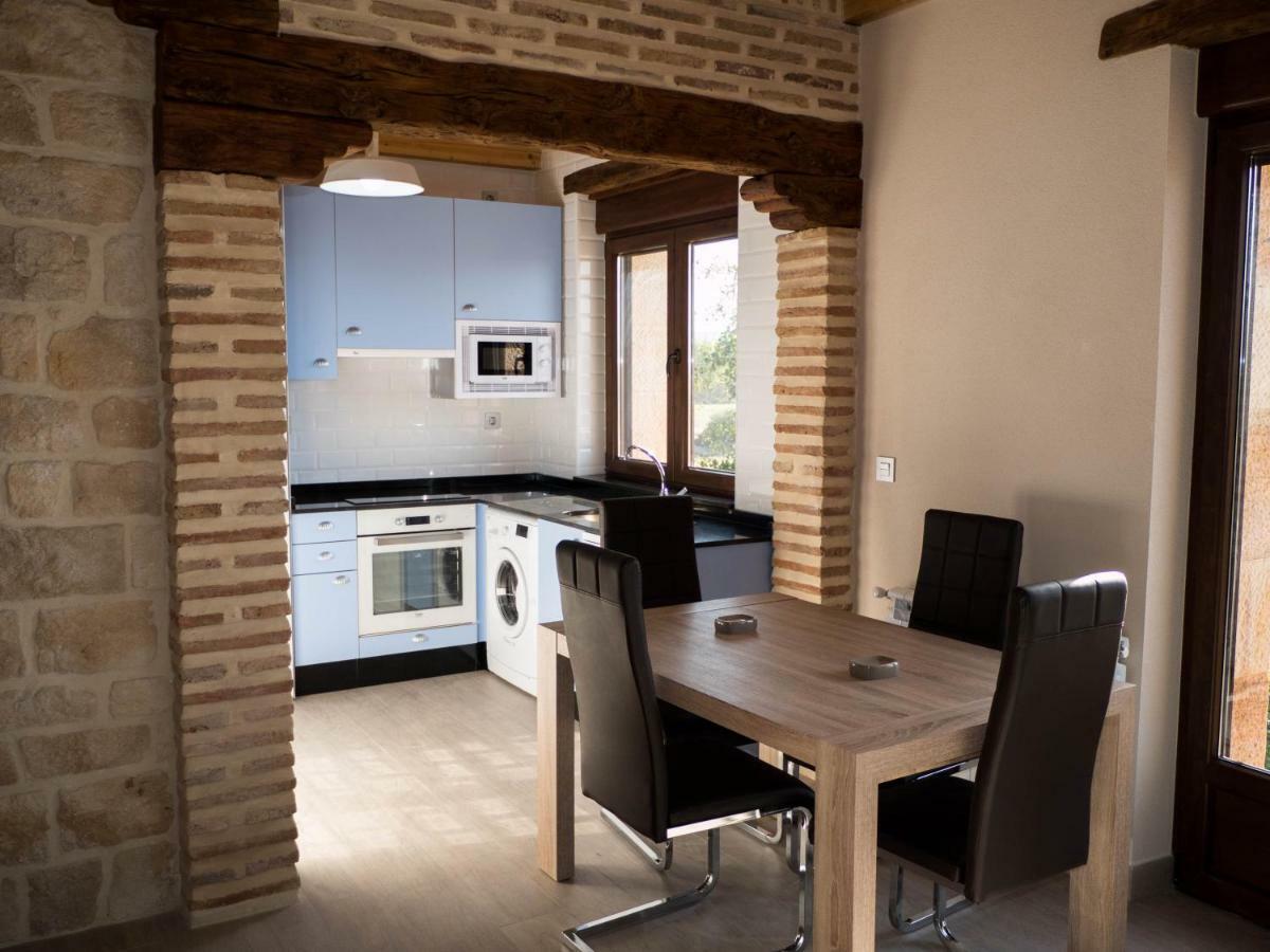 Apartamentos La Fabrica Villaluenga de la Vega المظهر الخارجي الصورة